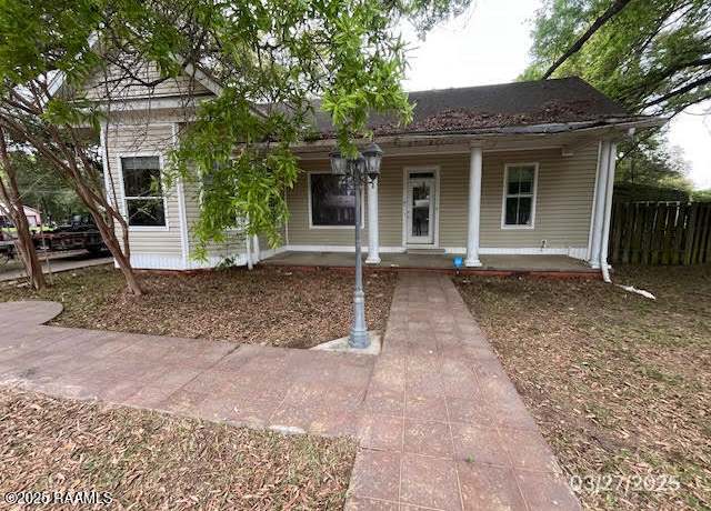 Property at 401 Mulberry St, Mamou, LA 70554, 3 beds, 2.5 baths