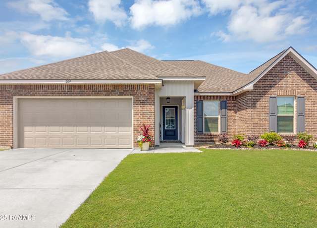 Property at 209 Crescent View Ln, Duson, LA 70529, 4 beds, 2 baths