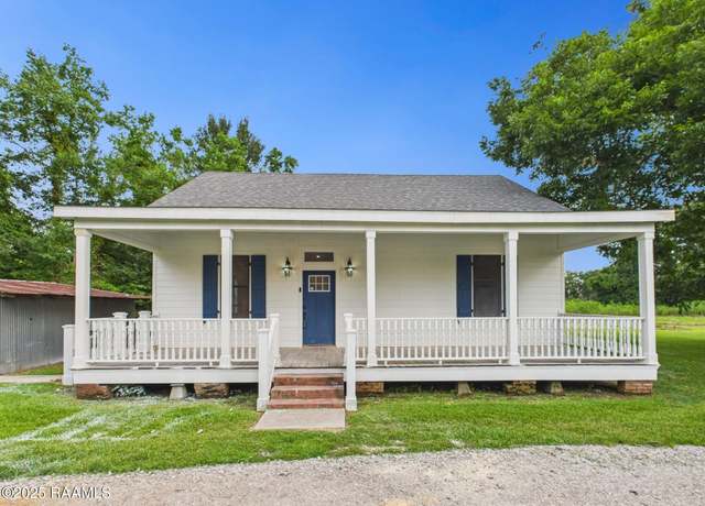 Property at 6011 Youngsville Rd, Youngsville, LA 70592, 4 beds, 2 baths