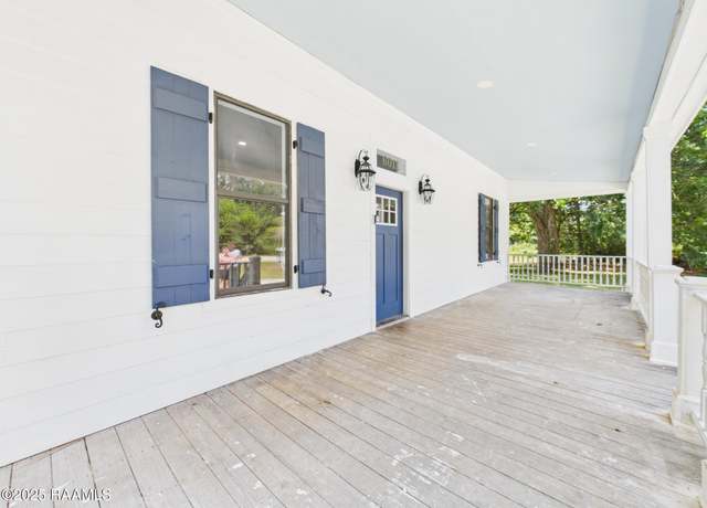 Property at 6011 Youngsville Rd, Youngsville, LA 70592, 4 beds, 2 baths
