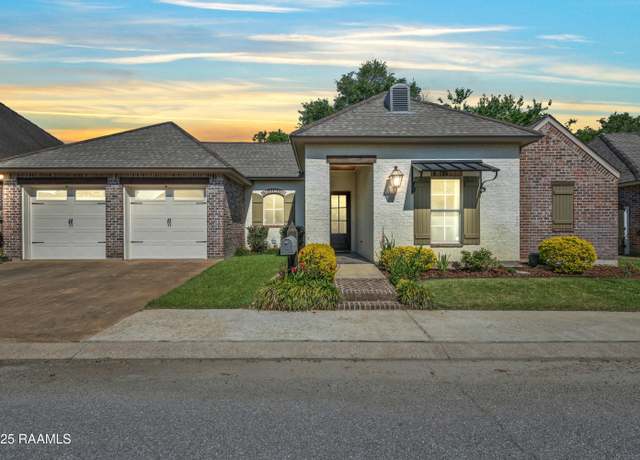 Property at 205 Petrus Dr, Broussard, LA 70518, 3 beds, 2 baths
