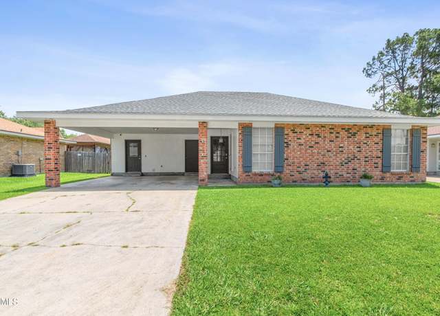 Property at 315 Creswell Ave, Scott, LA 70583, 3 beds, 2 baths