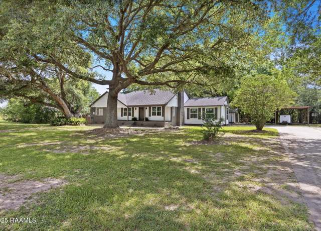 Property at 178 Bertrand Rd, Opelousas, LA 70570, 4 beds, 2.5 baths
