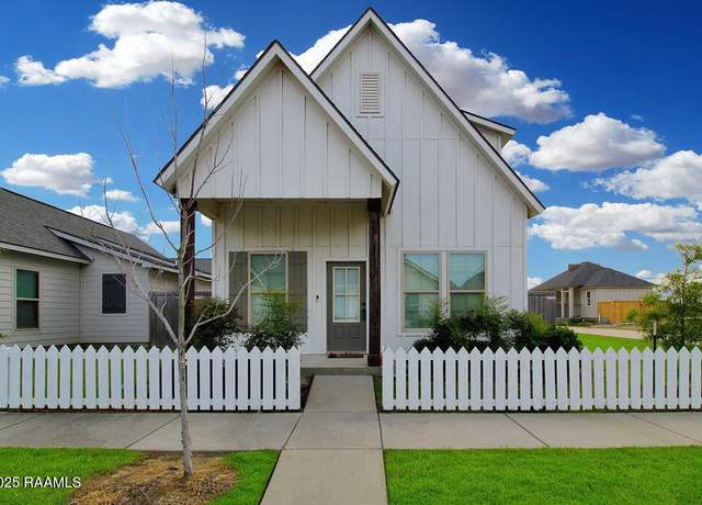 Property at 115 Sandstone Ave, Scott, LA 70583, 3 beds, 2.5 baths