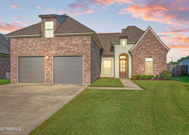 Property at 106 Portside Dr, Broussard, LA 70518, 4 beds, 3.5 baths