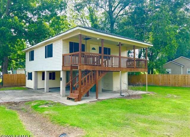 Property at 415 E Jack St, Church Point, LA 70525, 2 beds, 1.5 baths