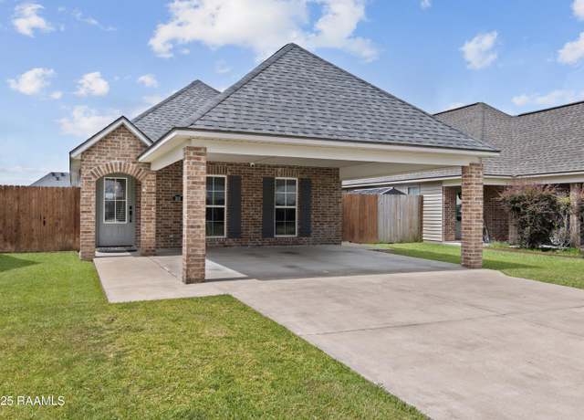 Property at 310 Harvest Ln, Abbeville, LA 70510, 3 beds, 2 baths