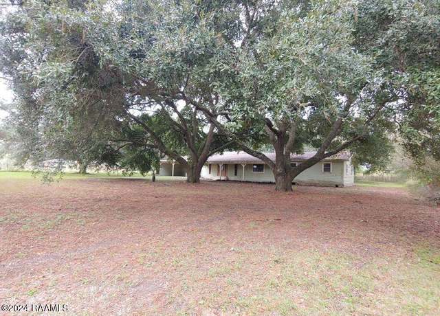 Property at 2843 Highway 35, Opelousas, LA 70570, 4 beds, 2 baths