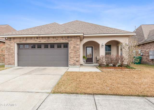 Property at 313 Rosemary Pl, Lafayette, LA 70508, 3 beds, 2 baths