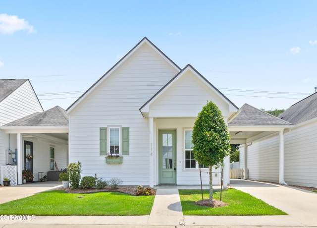 Property at 114 Waterstone Dr, Youngsville, LA 70592, 3 beds, 2 baths