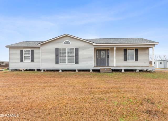 Property at 1618 Terrace Hwy, Broussard, LA 70518, 3 beds, 2 baths