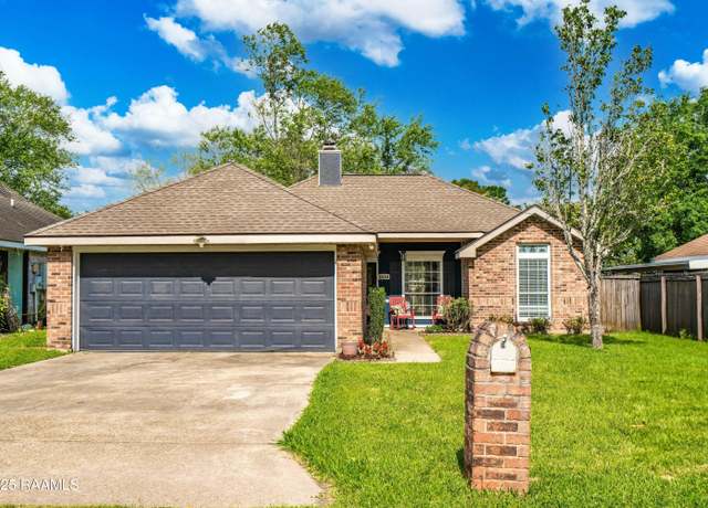 Property at 112 Bismark Dr, Broussard, LA 70518, 3 beds, 2 baths