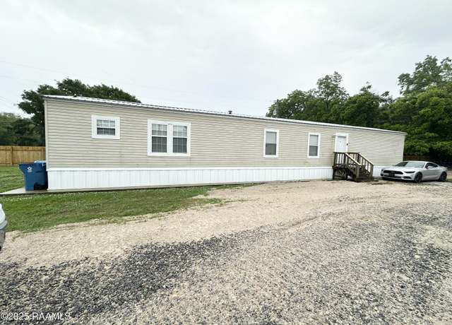 Property at 1318 Cypress Island Ext, St. Martinville, LA 70582, 3 beds, 2 baths