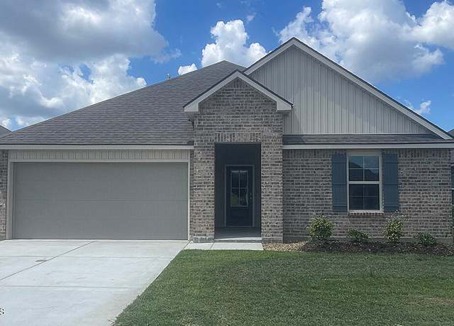 Property at 117 Lake Ridge Dr, Broussard, LA 70518, 4 beds, 2 baths