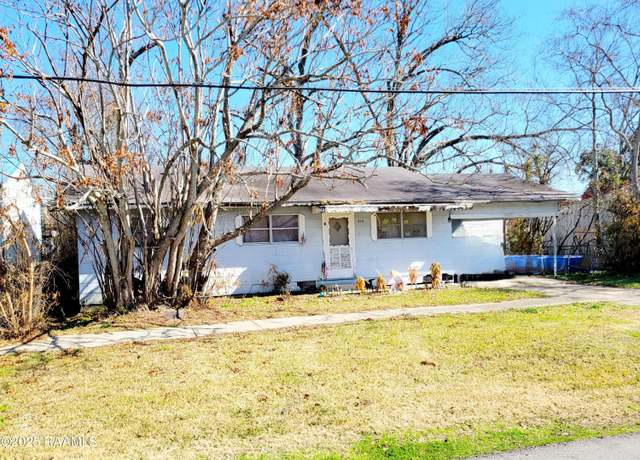 Property at 814 N Ave F, Crowley, LA 70526, 3 beds, 1.5 baths