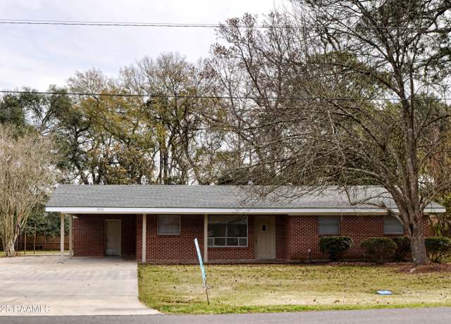 Property at 1014 Patout Rd, St. Martinville, LA 70582, 3 beds, 2 baths