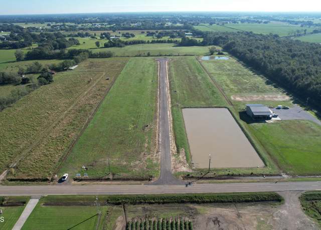 Property at 137 Chase Dr, Scott, LA 70583