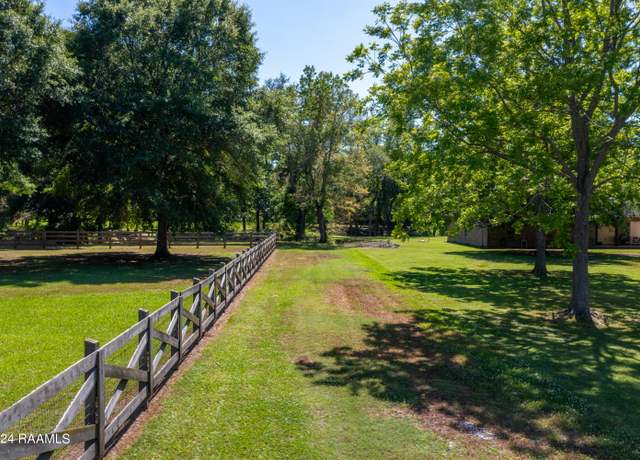 Property at 1630 Hebert Ln, St. Martinville, LA 70582