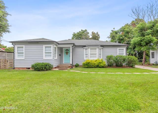 Property at 110 Memory Ln, Lafayette, LA 70506, 3 beds, 2 baths
