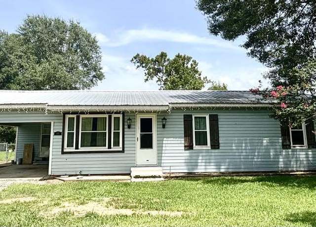 Property at 130 Norma Ave, Eunice, LA 70535, 4 beds, 2 baths
