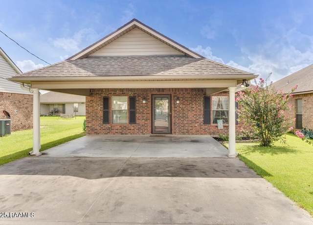 Property at 1503 S Patout St, New Iberia, LA 70560, 3 beds, 2 baths