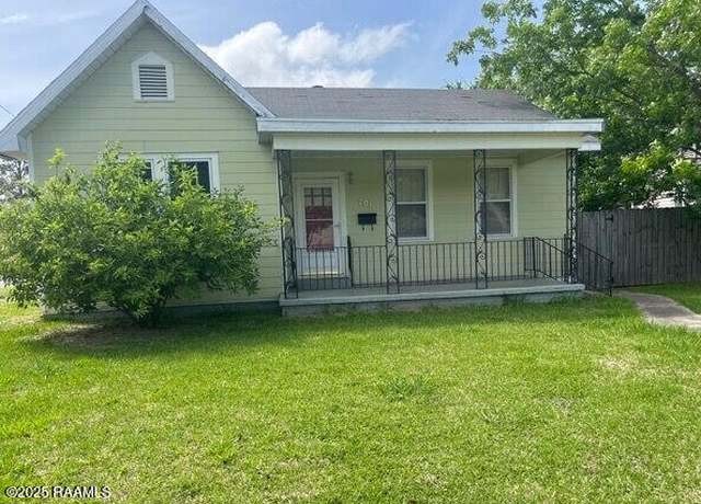 Property at 201 Allen St, New Iberia, LA 70563, 2 beds, 2 baths