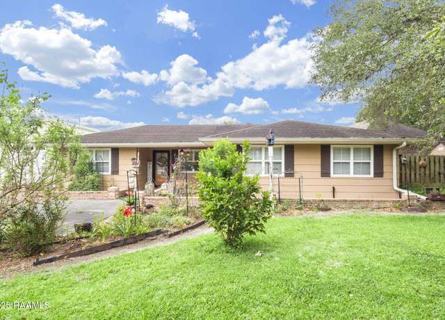 Property at 1204 Bordelon Rd, Breaux Bridge, LA 70517, 3 beds, 2 baths