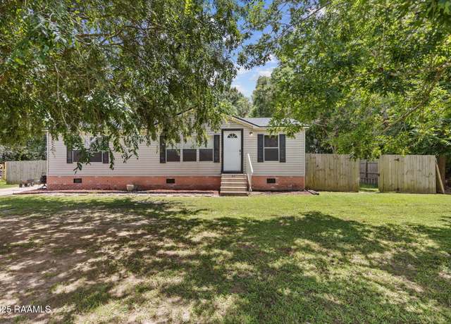 Property at 128 Glenfield Dr, Youngsville, LA 70592, 3 beds, 2 baths