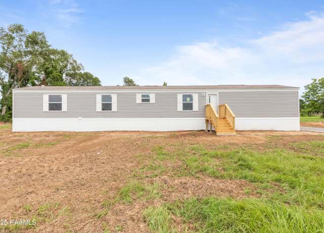 Property at 319 Kennerson Rd, Opelousas, LA 70570, 3 beds, 2 baths