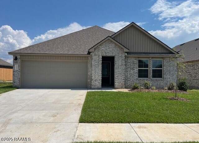 Property at 9243 Garrett Rd, Maurice, LA 70555, 4 beds, 2 baths