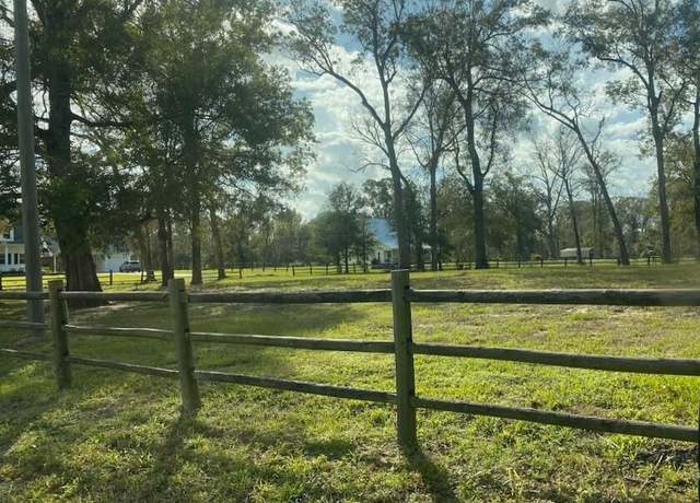 Property at 1064 Mcveigh Rd, Arnaudville, LA 70512