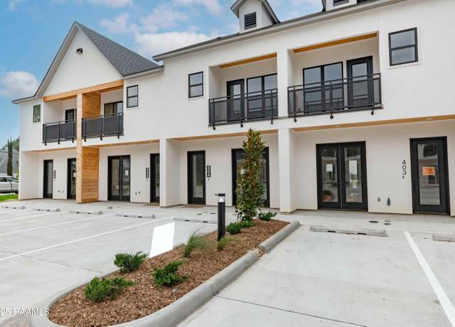 Property at 1510 Kaliste Saloom Rd #404, Lafayette, LA 70508, 3 beds, 2.5 baths