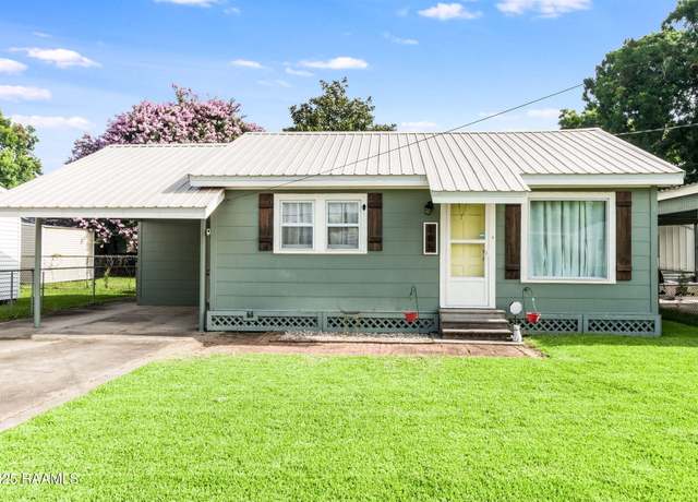 Property at 105 Hector St, Lafayette, LA 70506, 2 beds, 1 bath