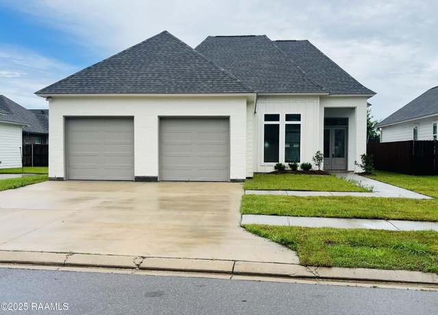Property at 203 Redfern St, Lafayette, LA 70508, 3 beds, 2.5 baths