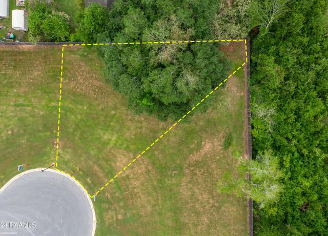 Property at 127 Preservation Dr, Youngsville, LA 70592
