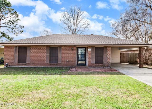Property at 119 Longfellow Dr, Lafayette, LA 70503, 3 beds, 2 baths