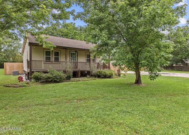 Property at 631 Rue Des Etoiles, Carencro, LA 70520, 1 bed, 2 baths
