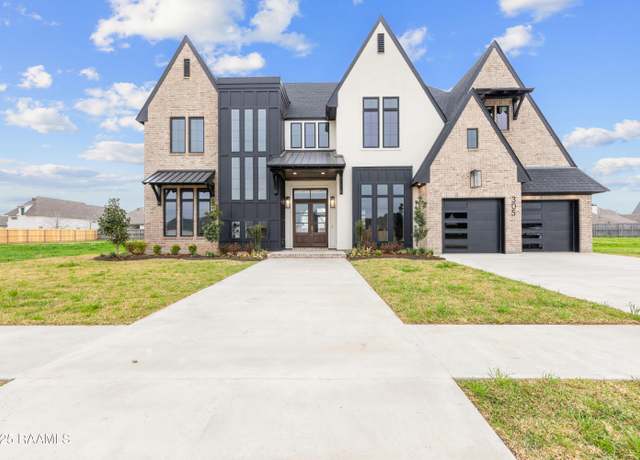 Property at 305 Sunset Palm Ct, Youngsville, LA 70592, 4 beds, 3.5 baths
