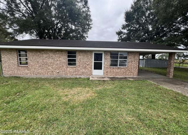 Property at 114 Michelle Dr, Church Point, LA 70525, 3 beds, 1.5 baths