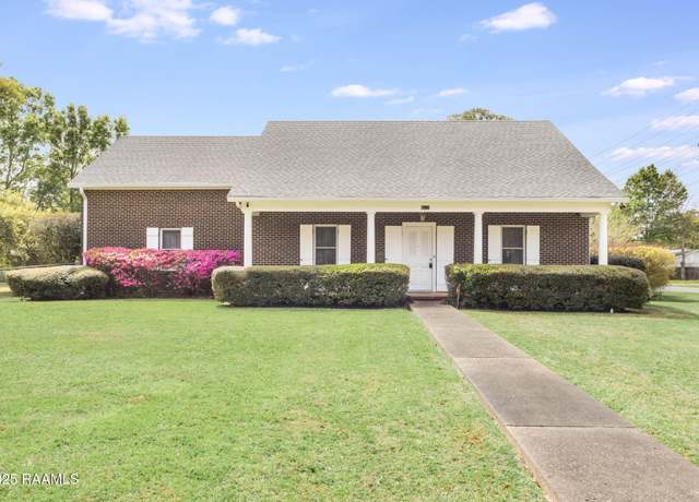 Property at 1525 N Ave C, Crowley, LA 70526, 4 beds, 3.5 baths
