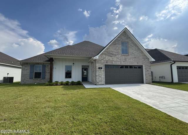 Property at 113 Star Ln, Broussard, LA 70518, 4 beds, 2 baths