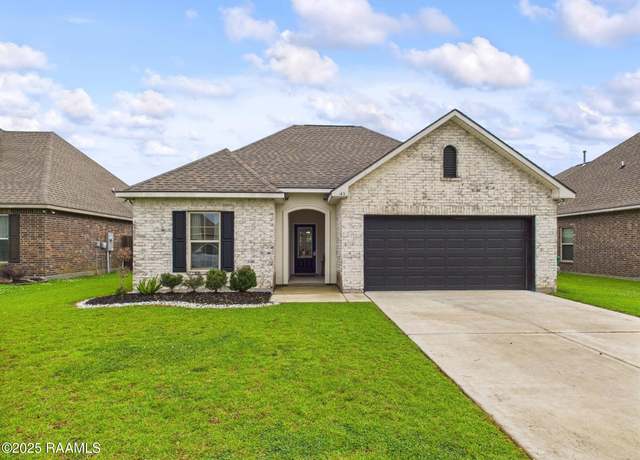 Property at 143 Melanie Rose Dr, Maurice, LA 70555, 3 beds, 2 baths