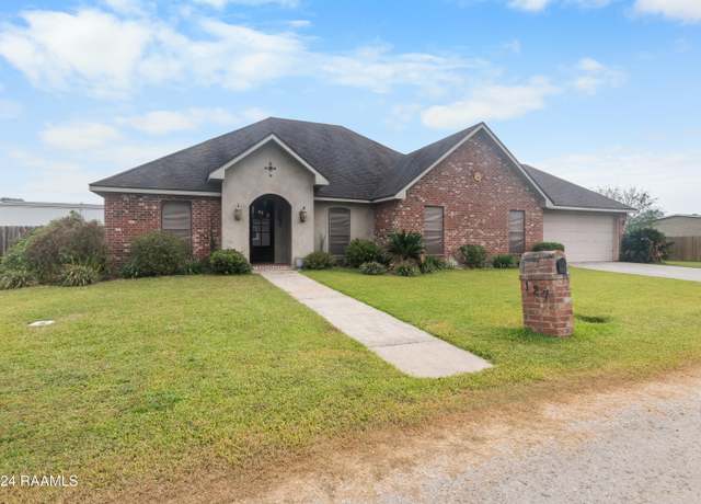 Property at 127 Stillwaters Ln, Carencro, LA 70520, 3 beds, 2 baths