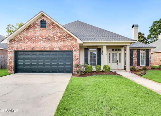 Property at 114 Briarmeadow Dr, Lafayette, LA 70508, 3 beds, 2 baths