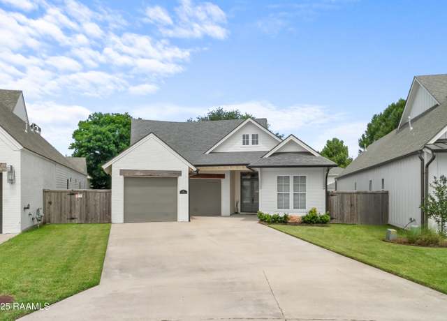 Property at 104 Little Hickory Ct, Lafayette, LA 70508, 4 beds, 3 baths