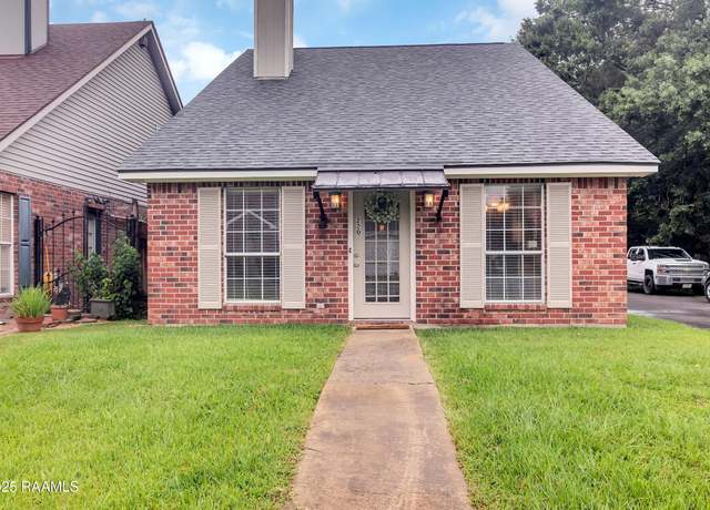 Property at 220 Rue Plaisance, Youngsville, LA 70592, 2 beds, 2.5 baths