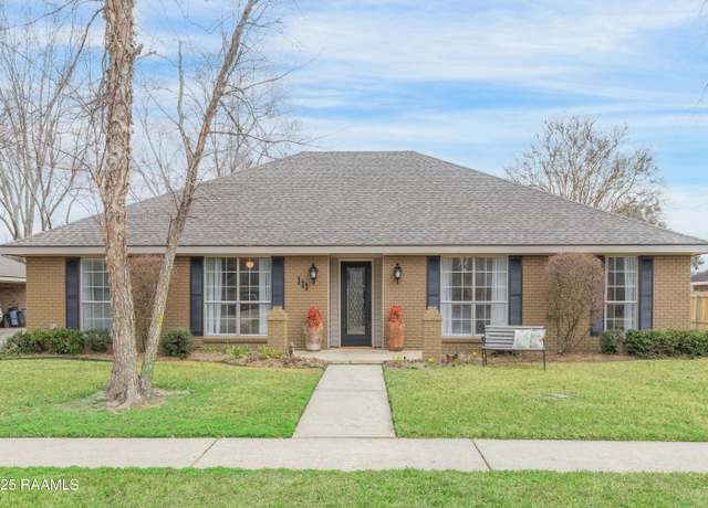 Property at 111 Warwicke Dr, Lafayette, LA 70508, 4 beds, 2 baths