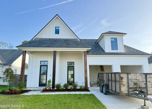 Property at 200 Cape Town Ave, Youngsville, LA 70592, 3 beds, 2 baths