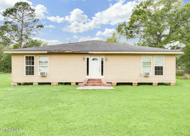 Property at 112 Alexson Rd, Lafayette, LA 70506, 4 beds, 2.5 baths
