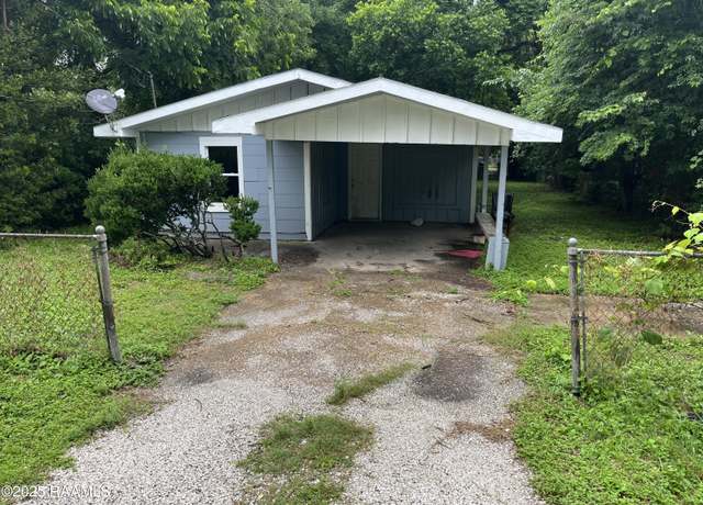 Property at 234 1/2 N Pine St, Lafayette, LA 70501, 3 beds, 1 bath
